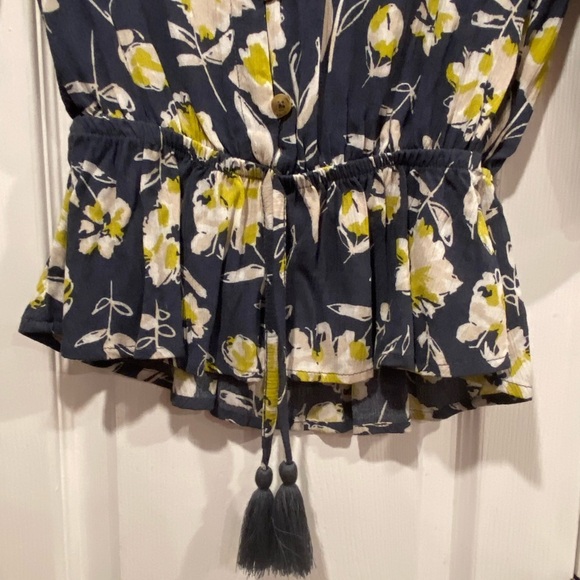 NWT C&C California Size S 3/4 Sleeve Ruffle Waist Lace Button Floral Peasant Top - Picture 3 of 12